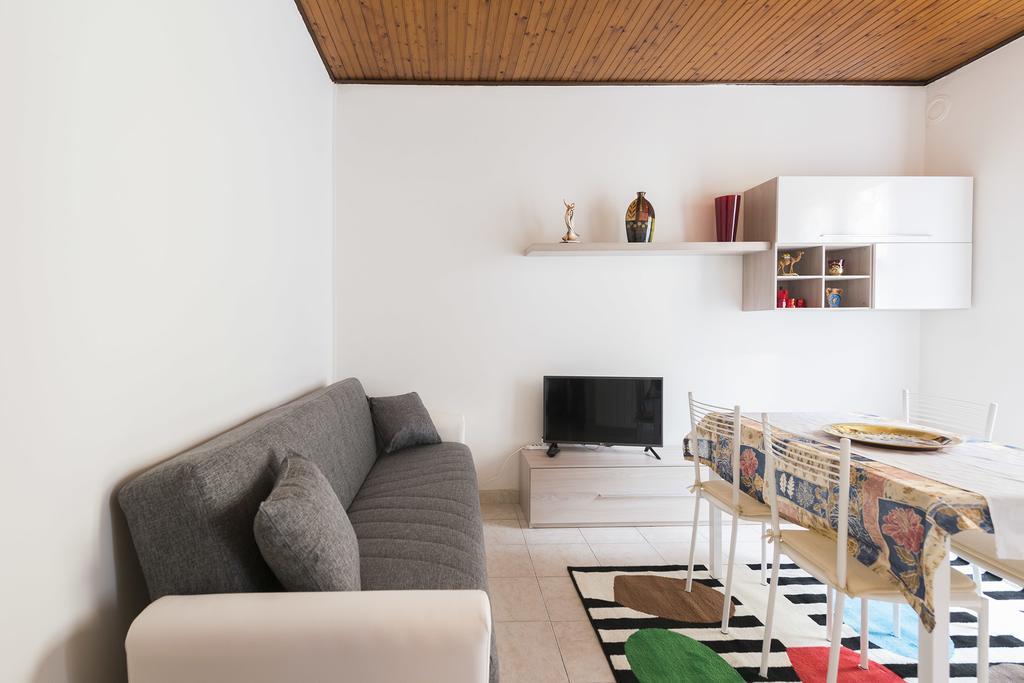 Rogoredo Apartments Milan Luaran gambar